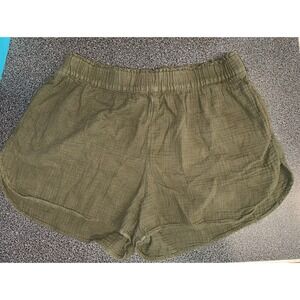Universal Threds Ladies Shorts Olive Green Size XL